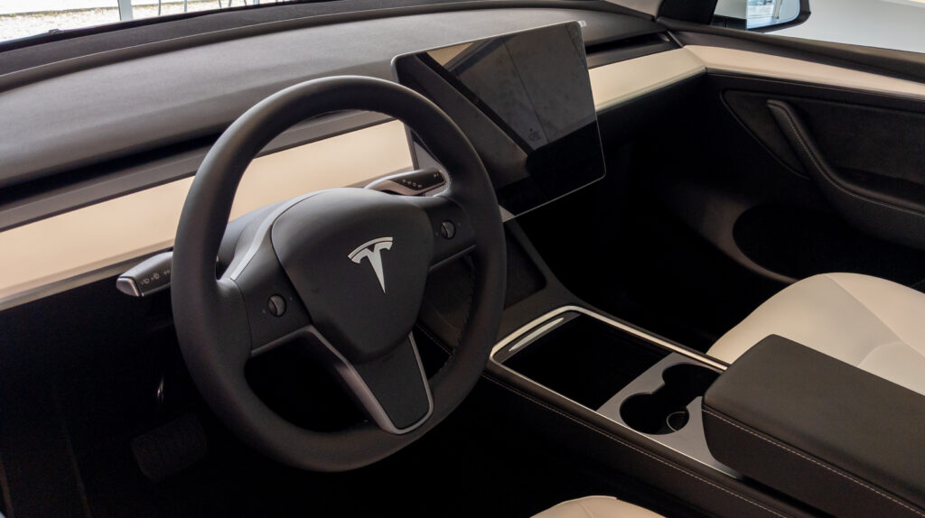 tesla Model y electric car interior steering wheel dashboard - Trade Info Tesla, Musk, USA