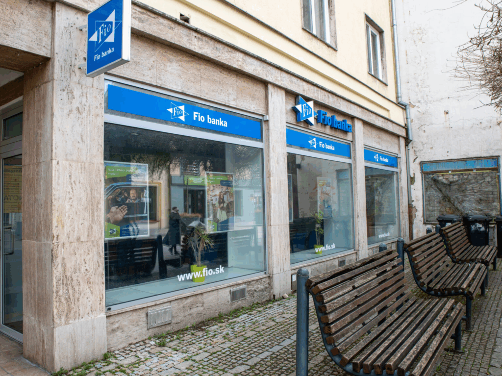 Fio Bank, banka, investorov, poplatky