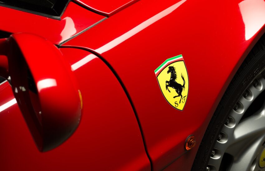 Ferrari. Zdroj fotky: Adobe Stock